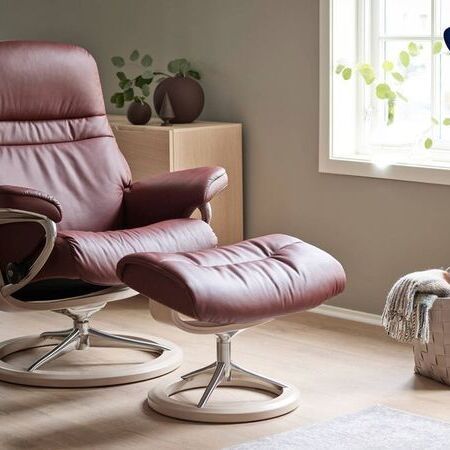 Stressless - Sunrise Signature Whitewash Paloma Maroon