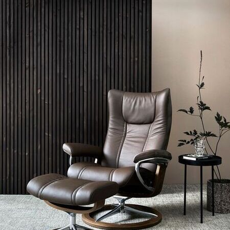 Stressless - Wing Paloma Signature Chestnut Walnut